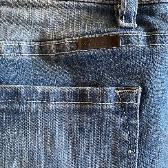 🚨1 LEFT 🚨KanCan Ripped Skinny Ankle Jeans - Picture 5 of 10